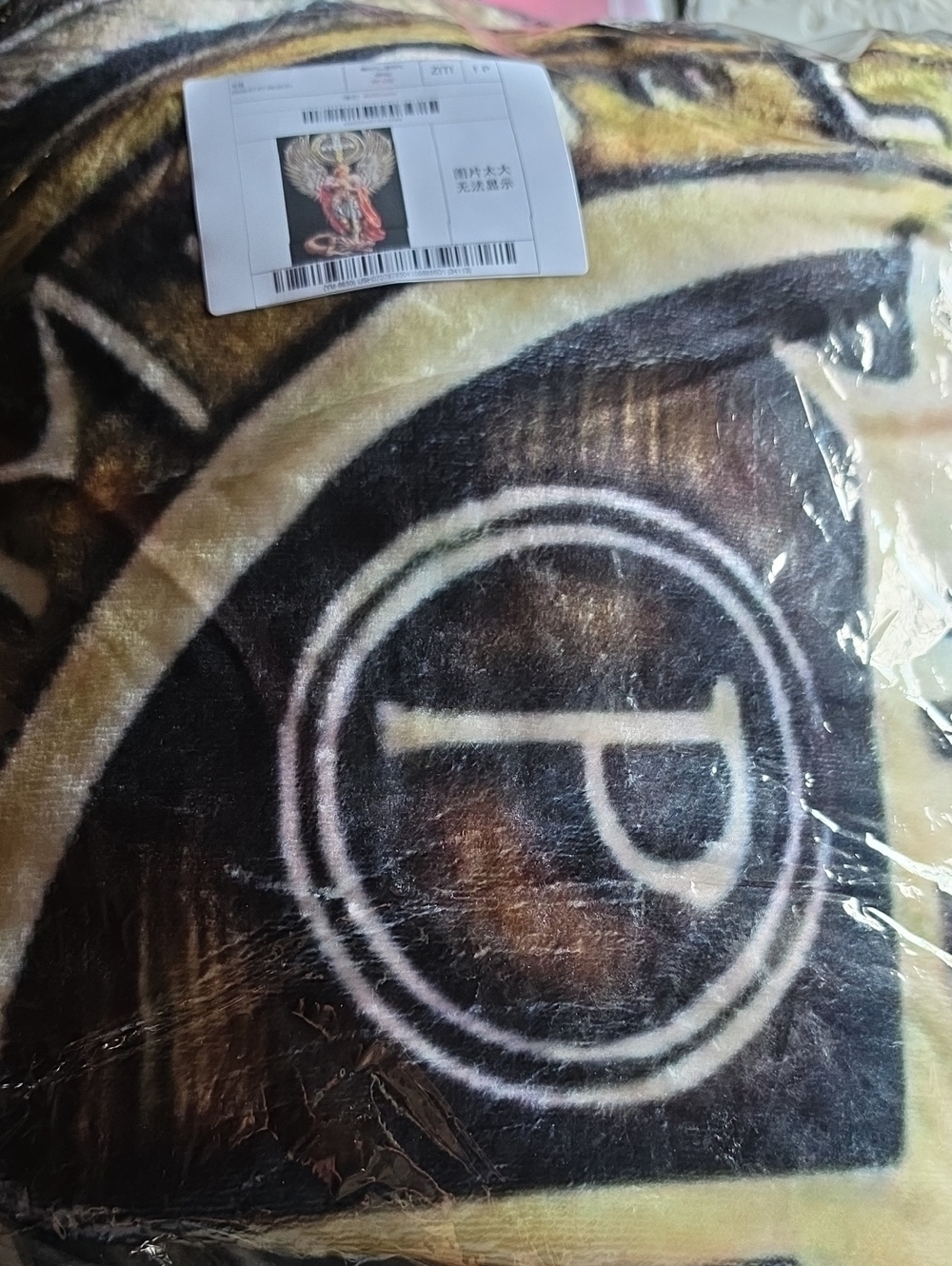 Black and Yellow Graphic Blanket